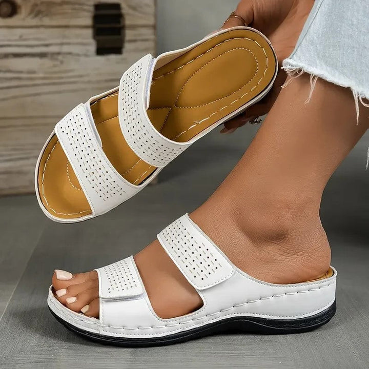 Pellora | Lightweight Arch-Support Sandals