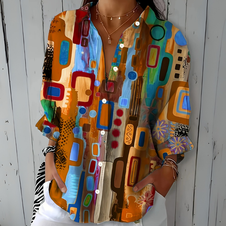 Jella – Flowing Everyday Blouse with Feminine Neckline