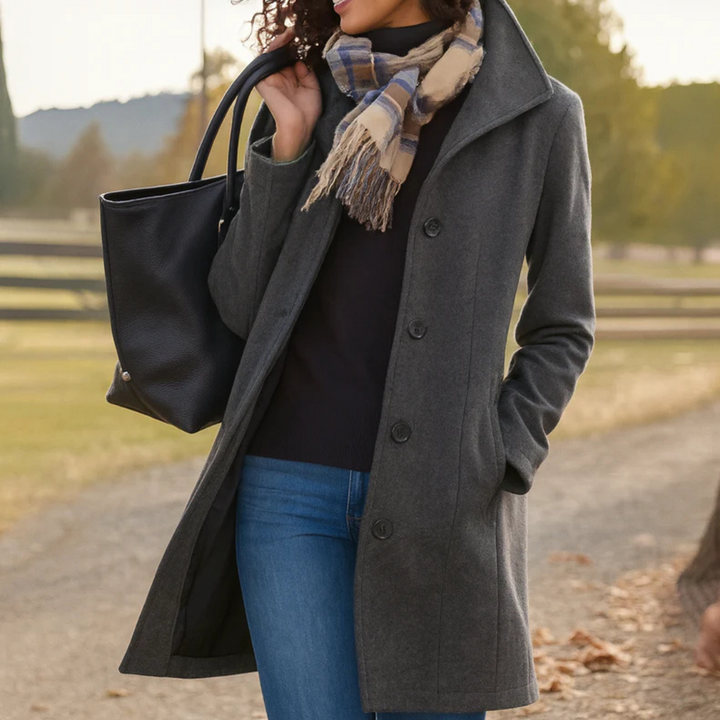 Lyzia – Classic Coat for Chilly Days
