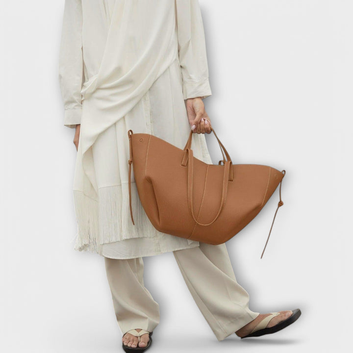 Aura | Leather Tote Bag Elegance 3