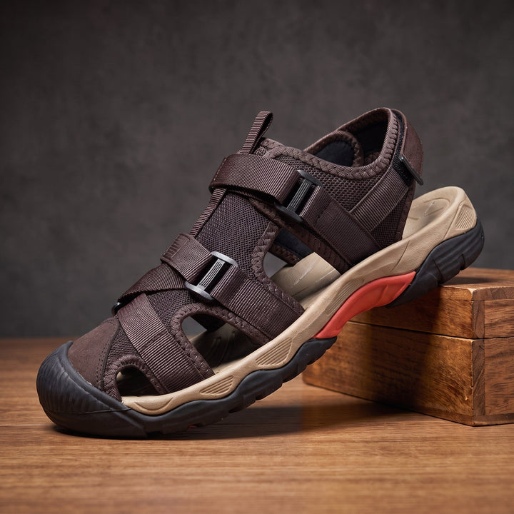 CLOSED TOE HIKING SANDALS