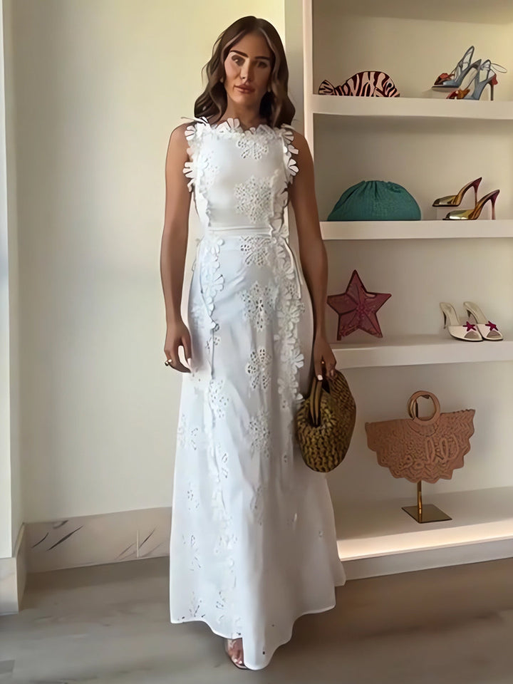 Éliora | Floral Lace Maxi Dress 1