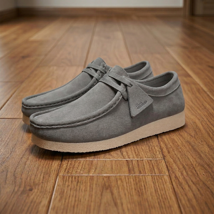 SMART-CASUAL BOAT SHOES