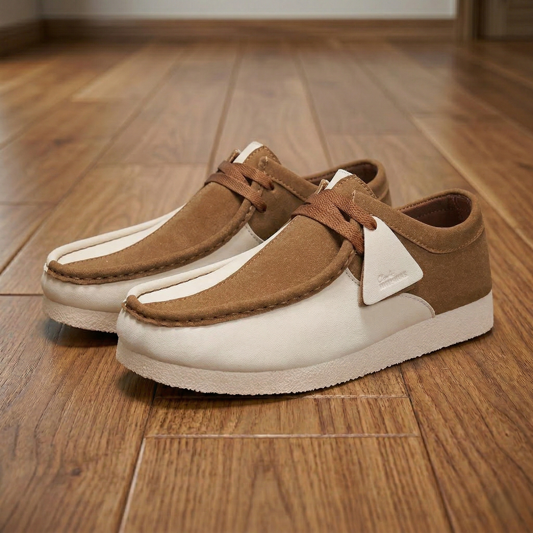 SMART-CASUAL BOAT SHOES