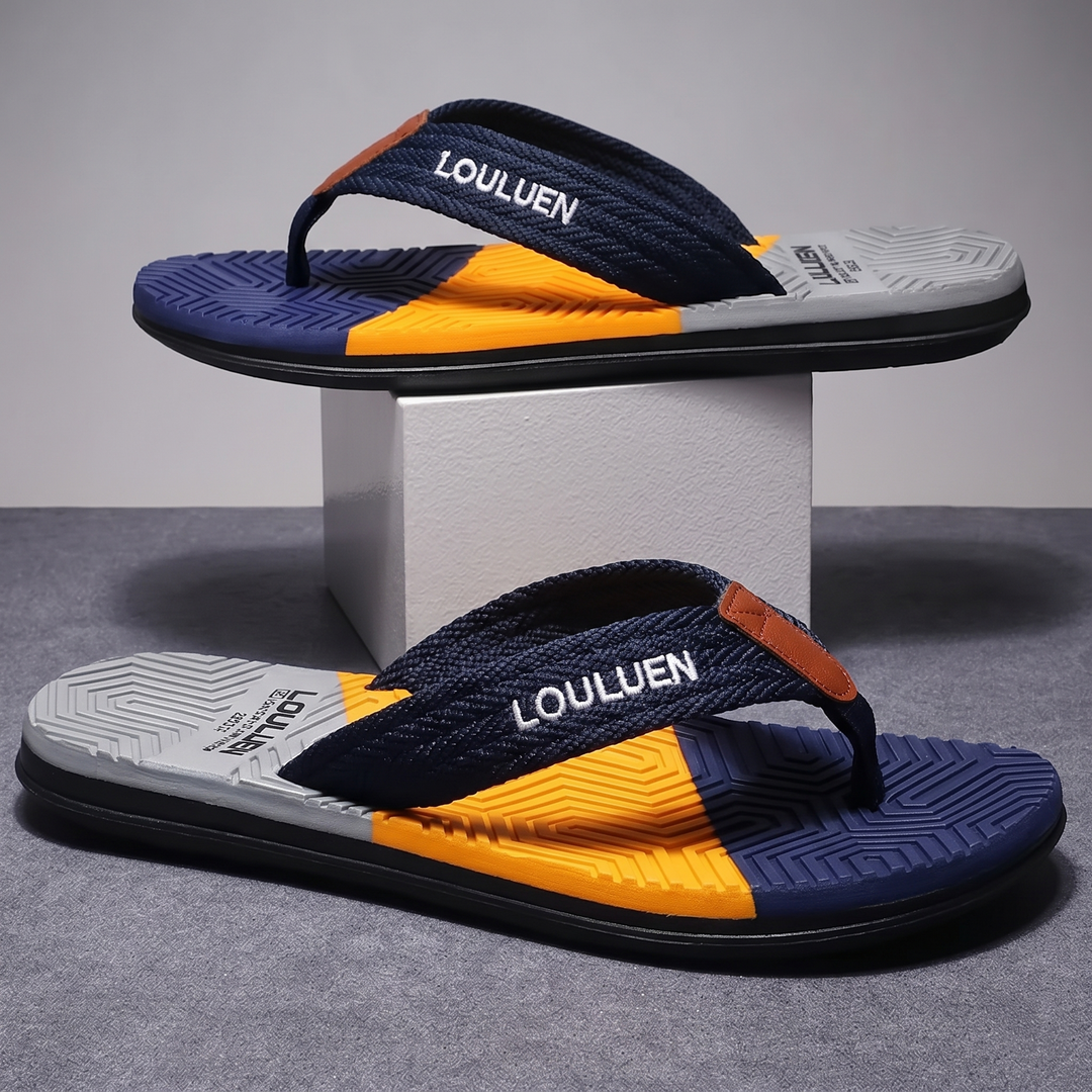 STYLISH BEACH SLIPPERS