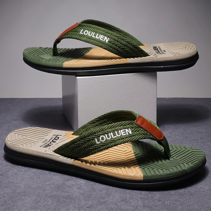 STYLISH BEACH SLIPPERS