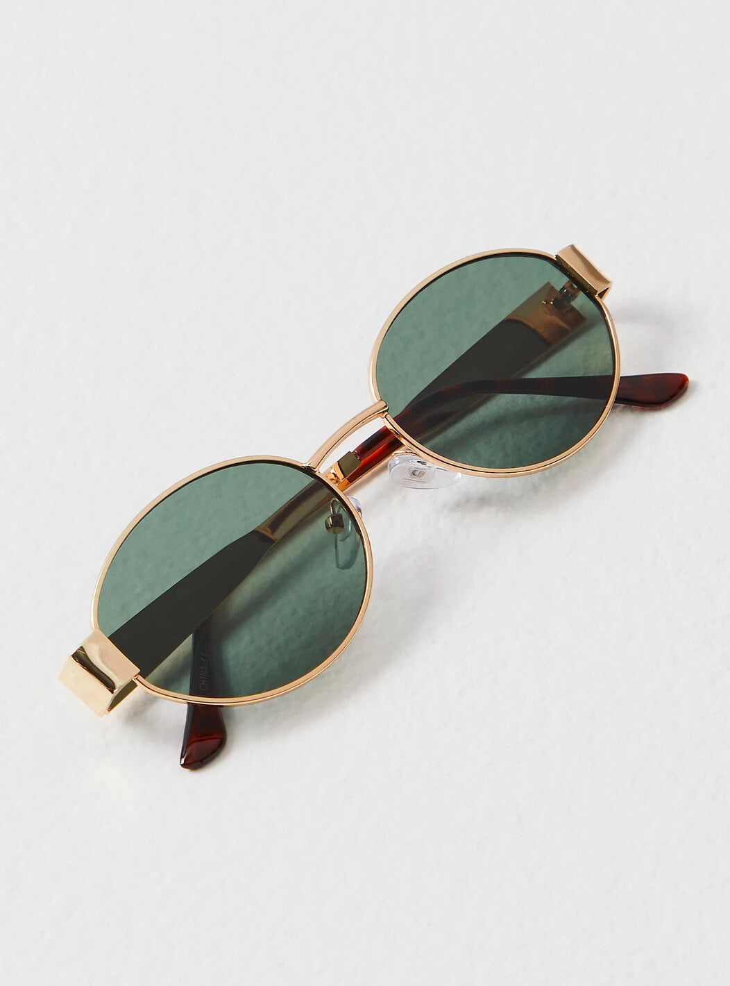 Sorelle | Elegant UV400 Sunglasses 4