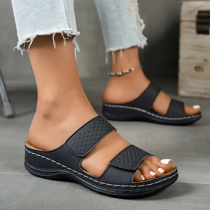 Pellora | Lightweight Arch-Support Sandals