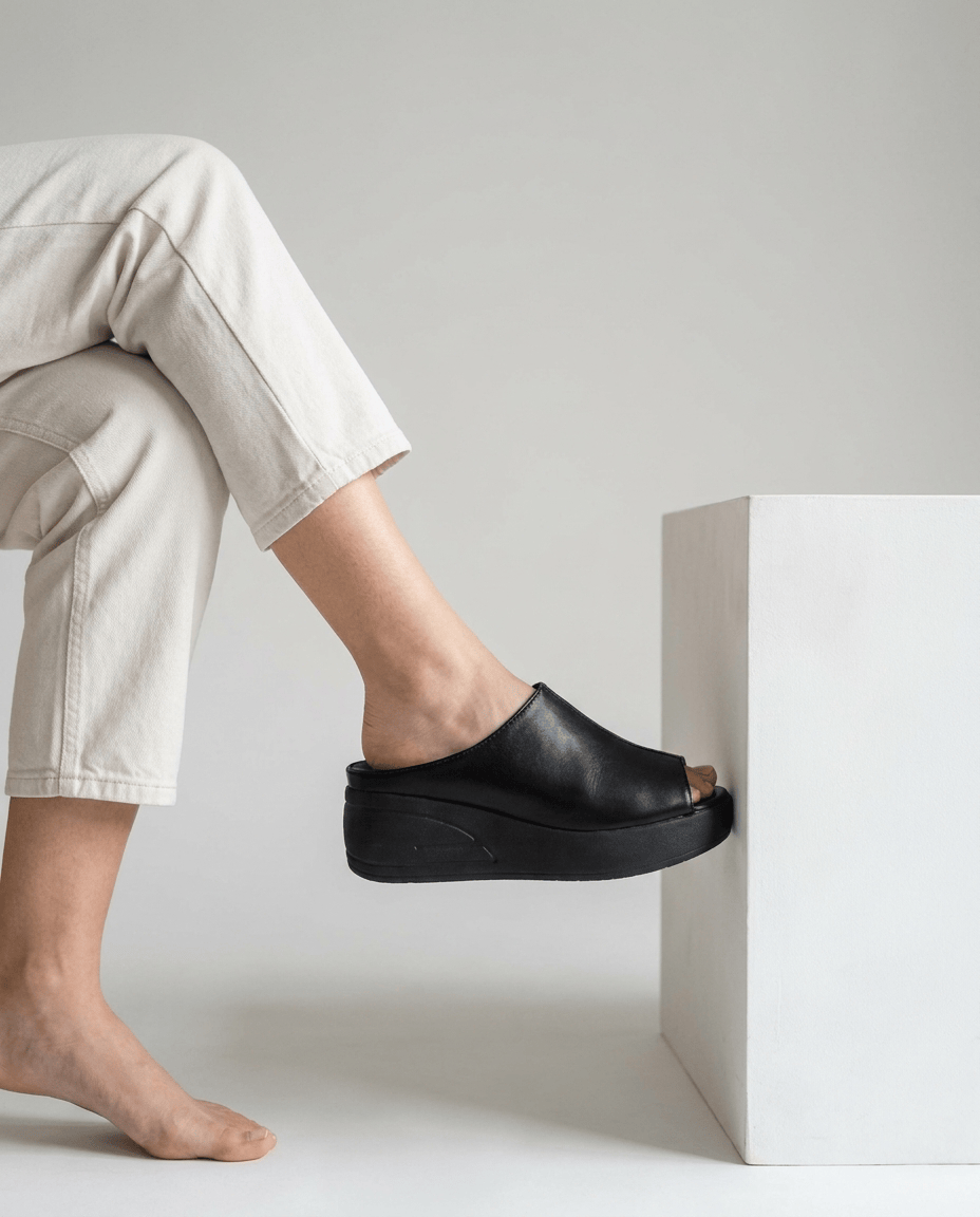 Eliza | The Slip-on Wedge Sandal