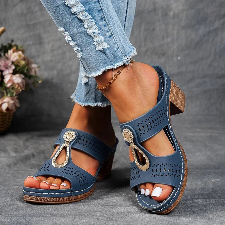 CLAIRE | CHIC ORTHOPEDIC SANDALS