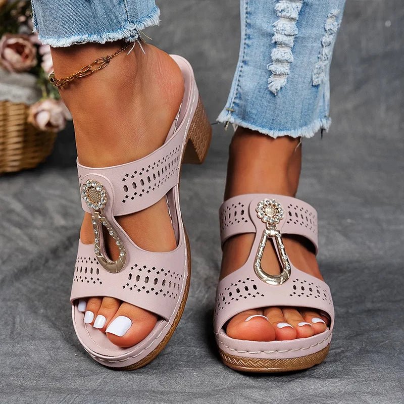 CLAIRE | CHIC ORTHOPEDIC SANDALS